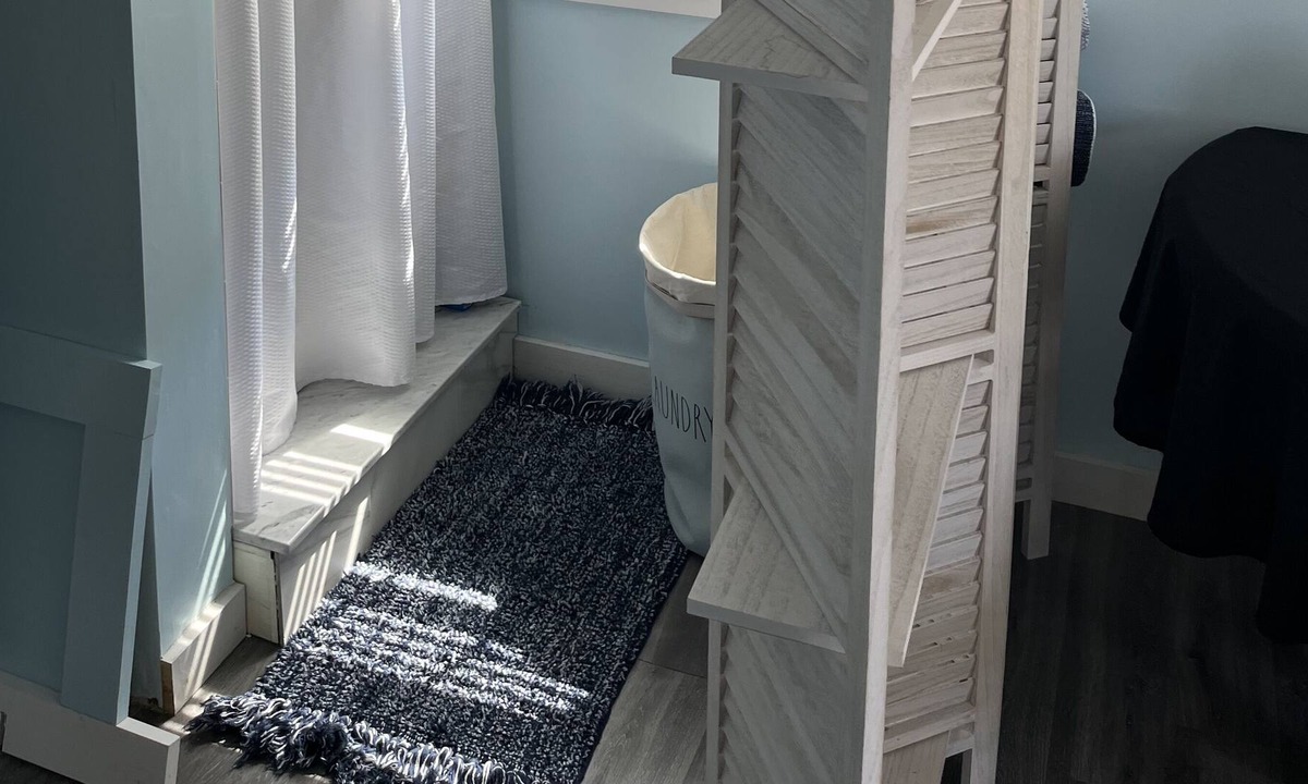 East Sullivan Apartment | 1Room Studio