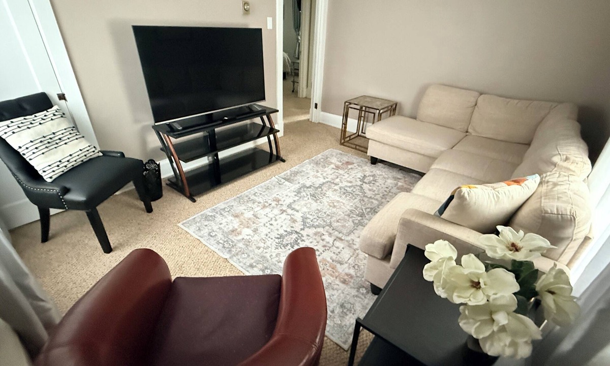 Wormleysburg Apartment | 2-bedroom apartment in quaint Wormleysburg with AC