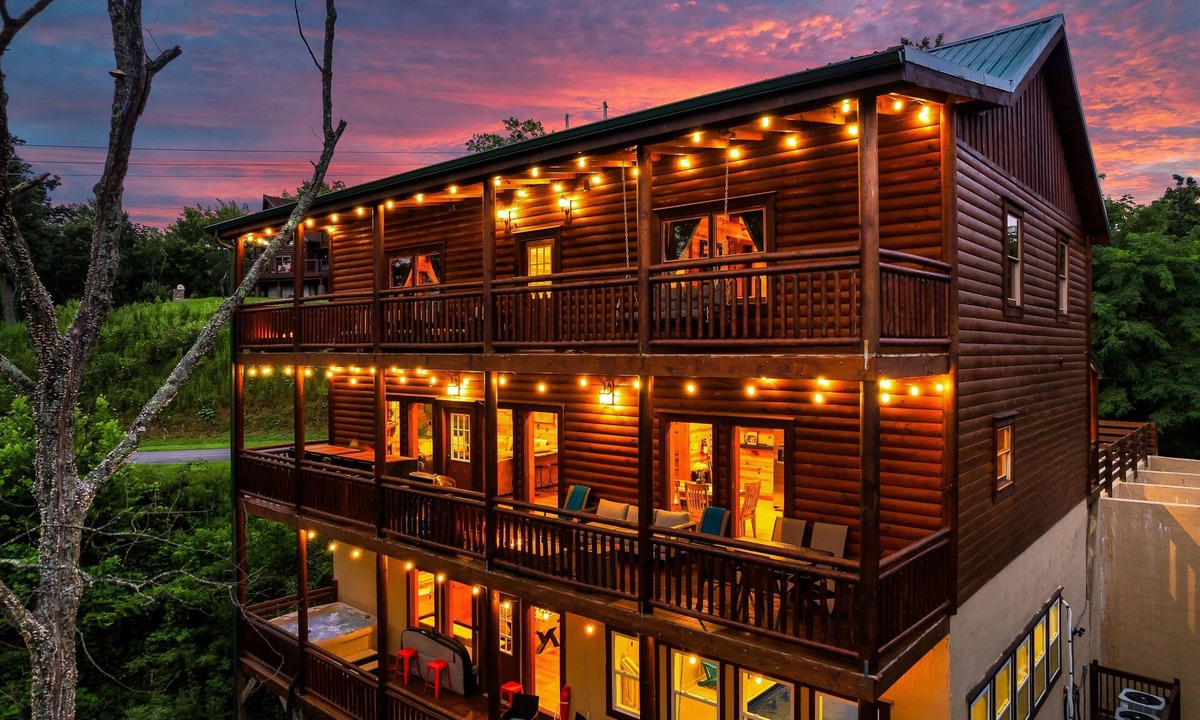 Chalet Village North Cabin | ❦ 240 sqft Private Pool, Nerf gun Wall, Theater, HotTub, Game Room ❦