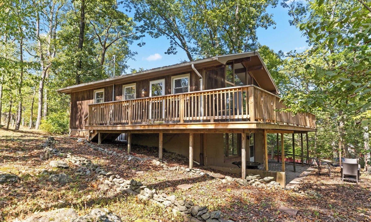 Fairfield Cabin | 4-bedroom cabin in beautiful Fairfield with cozy charm