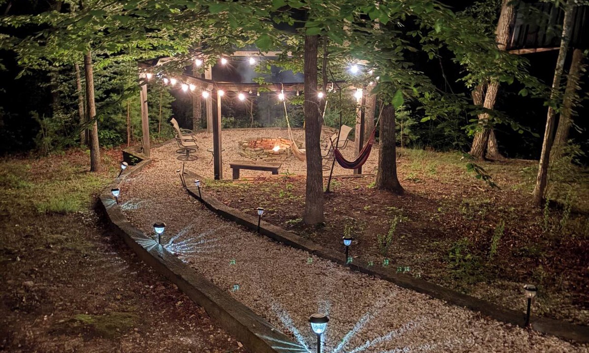 Wellington Cabin | A-Frame Escape - Hot Tub · Outdoor Cinema · Cave Run Lake + Red River Gorge