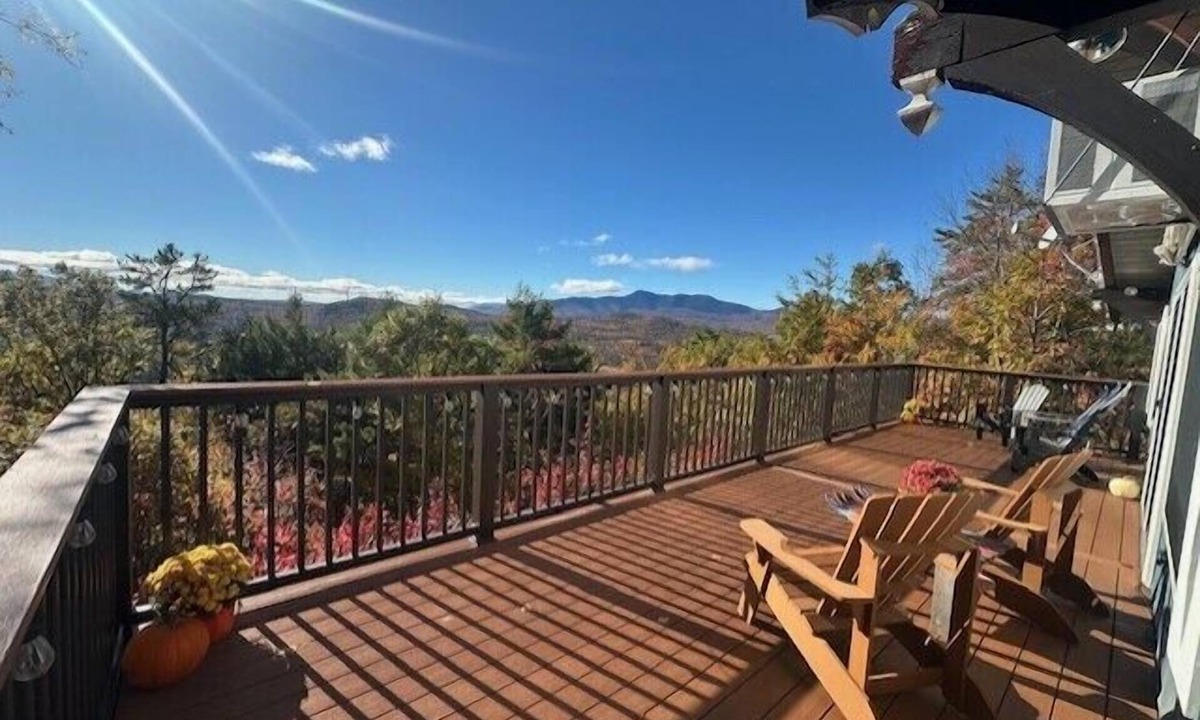 Eidelweiss Village House | Amazing Mountain Views, Short Drive to Beaches, Minutes to North Conway