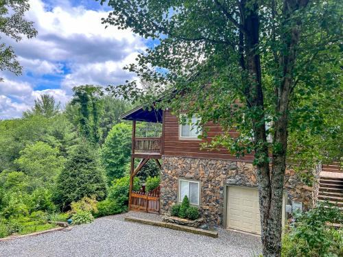 Fleetwood House | An Appalachian Hideaway