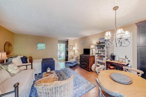 Lake Lure House | Apple Valley Treetop Villa