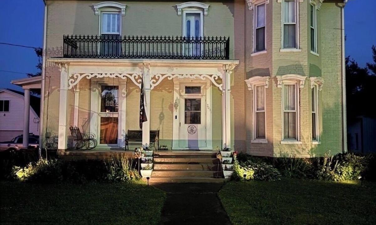 Dover Bed & Breakfast | B&B, Book 1 or 2 of the bedrooms. Access to other areas available.