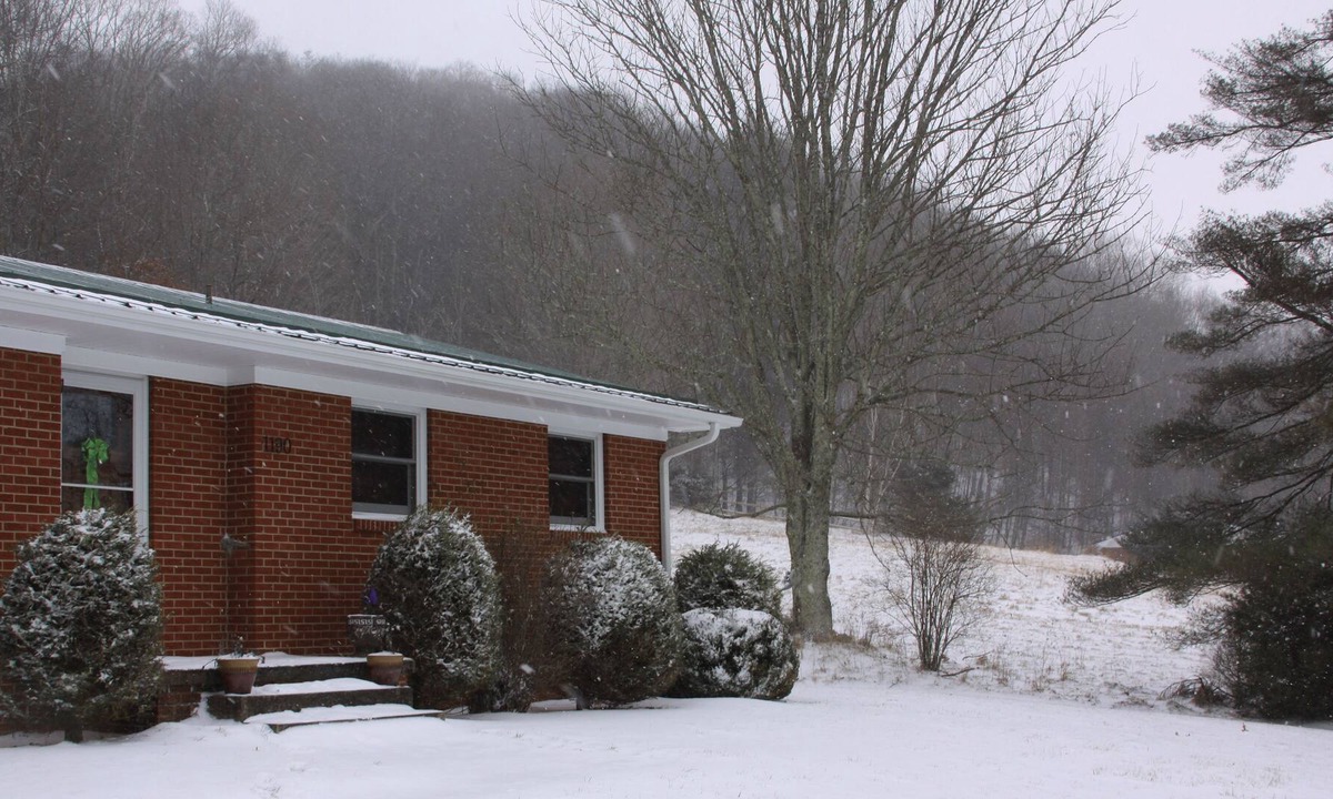 Banner Elk House | Banner Elk,NC Newly Remodeled Brick Ranch House minutes from downtown Banner Elk