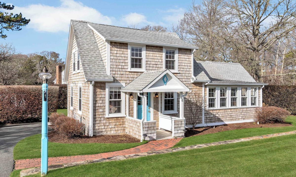 Northwest Harwich House | Beach Bungalow: Steps to Beach, Luxury Family Fun