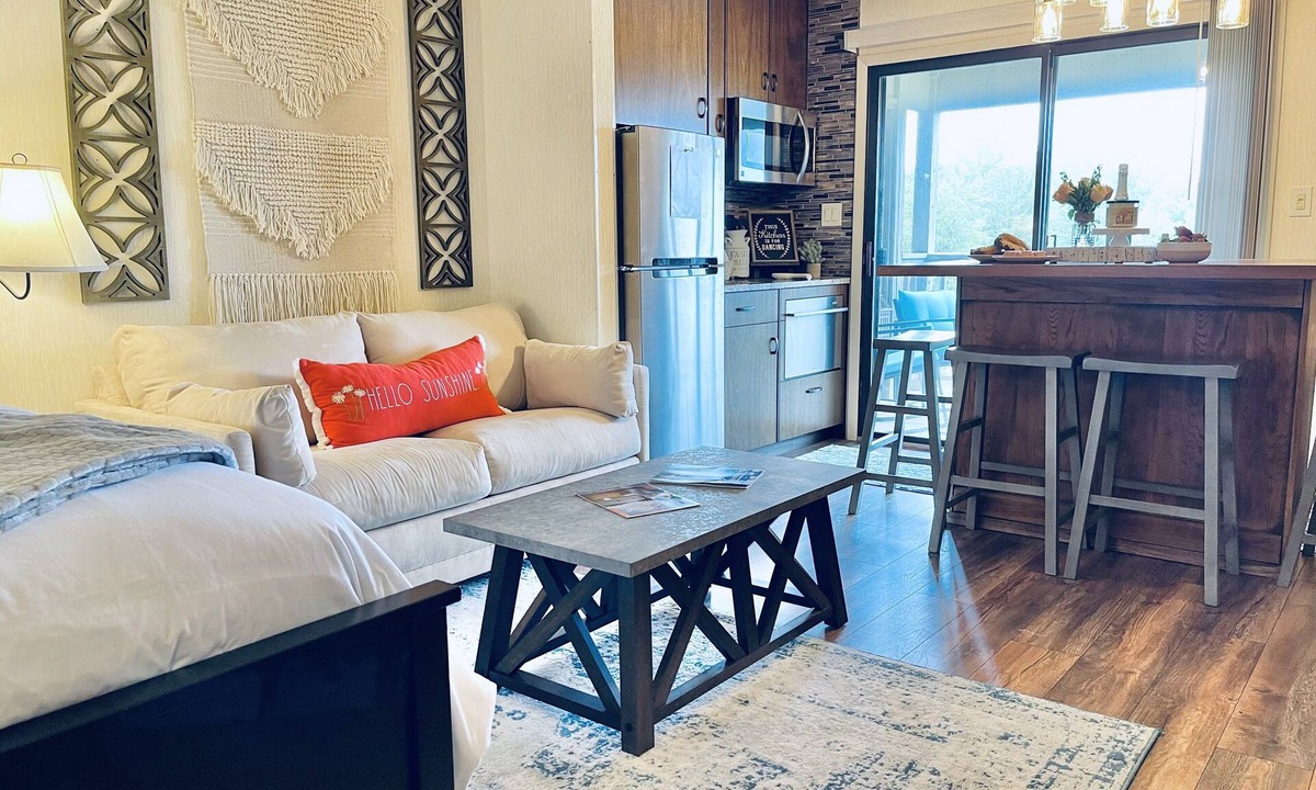 Lake Lure Villa | Beautiful Mountain Studio @ Rumbling Bald Resort🌟Views🌟Pools🌟Golf🌟Dining🌟