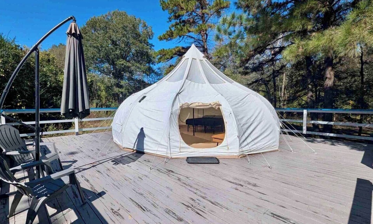 Mc Caskill RV Rental | Bell Tent Glamping in Crater of Diamonds, Arkansas