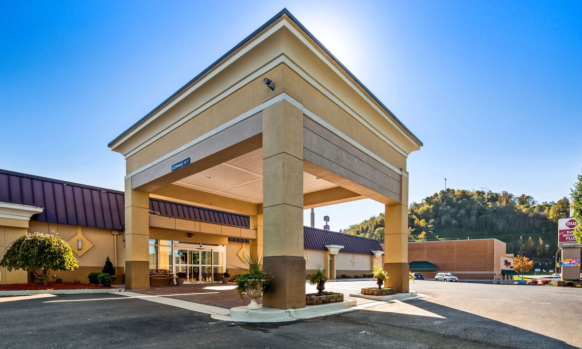 Bridgeport Hotel | Best Western Plus Bridgeport Inn