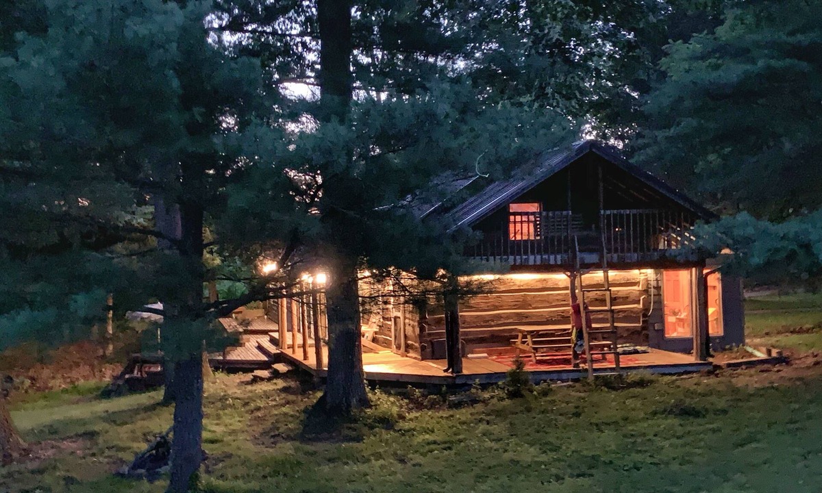 Winston House | Big and spacious., 2 Acres, New Furniture, Fishing Pond, Game Room, Paddle Boat