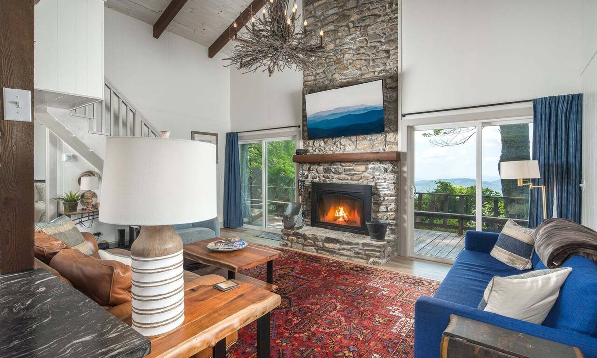 Boone House | Blue Ridge Mountain VIEWS | Pet Friendly | Near Boone & Blowing Rock