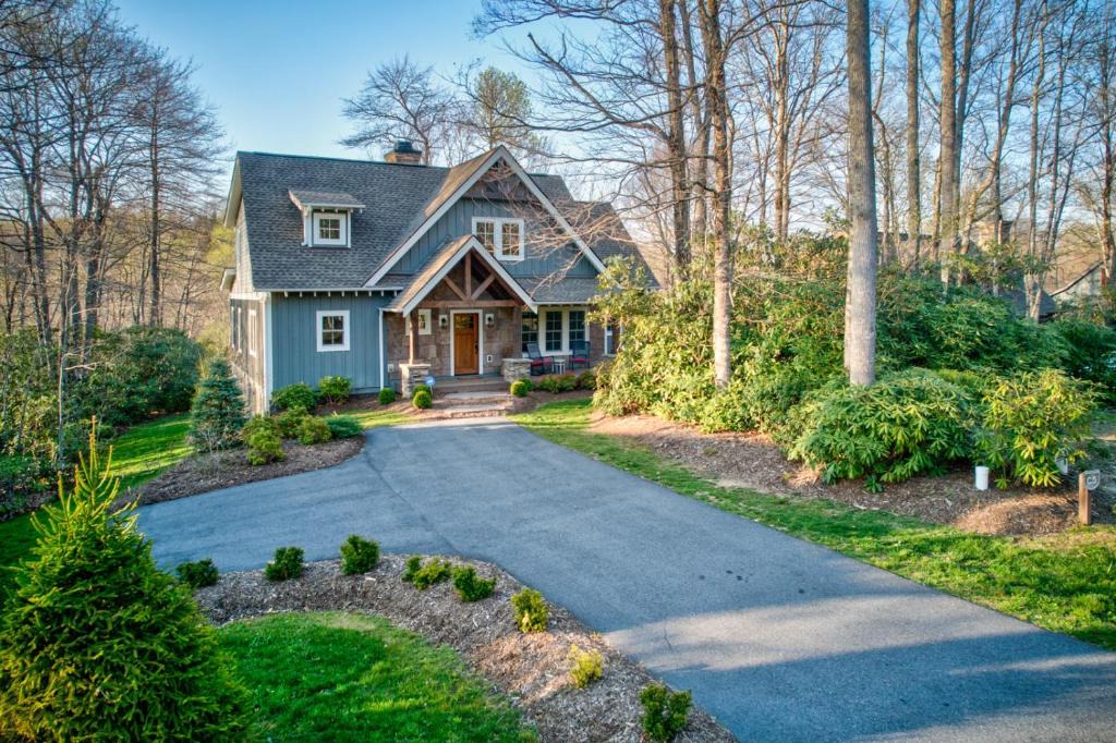 Blowing Rock House | Bluebird Cottage at Sweetgrass