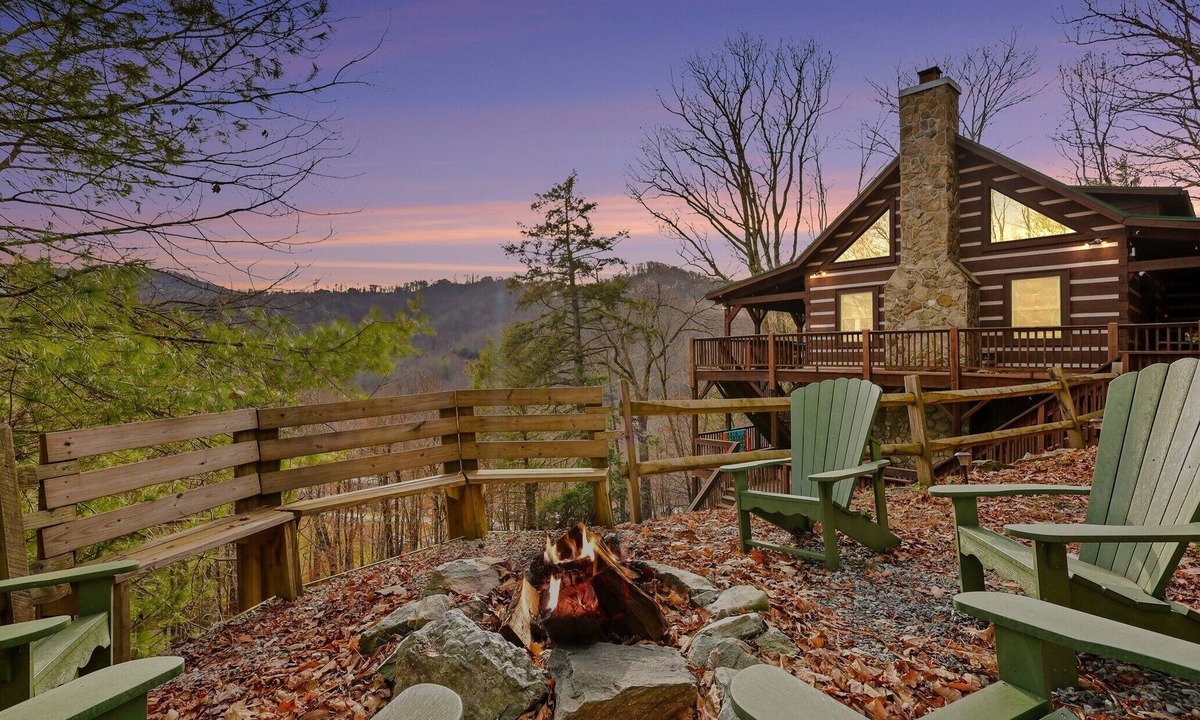 Banner Elk Cabin | Cabin on 6 Acres, VIEWS, Hot Tub + Fire Pit, Games