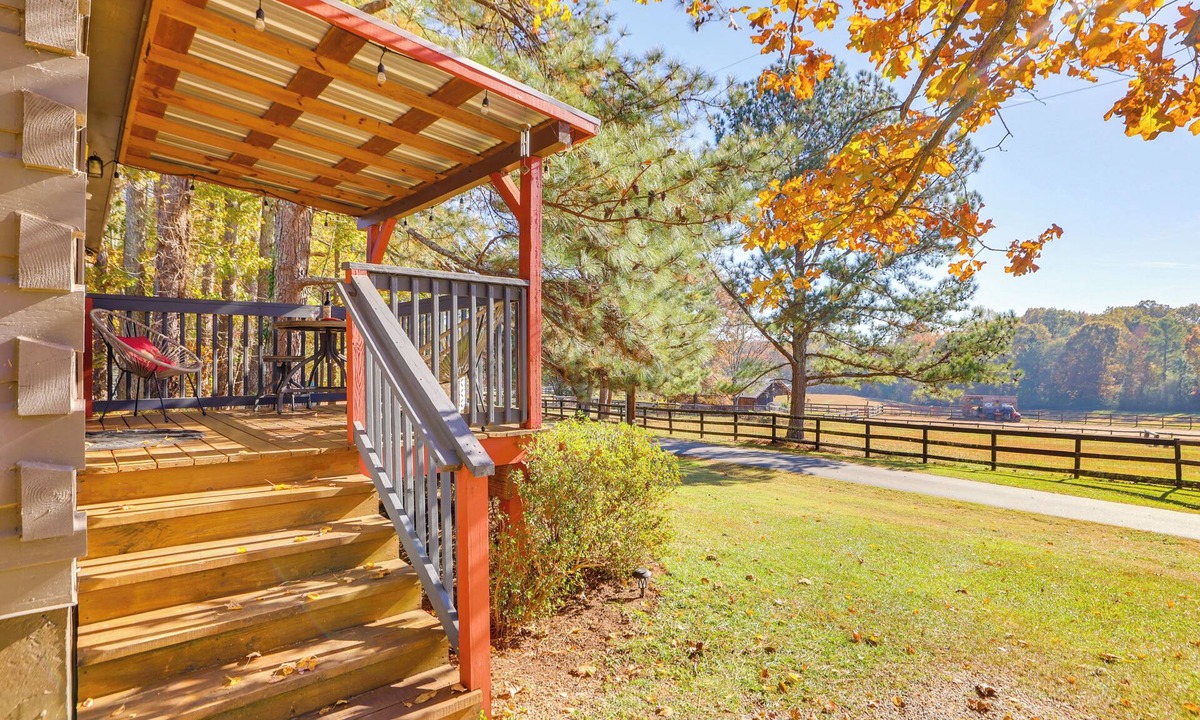 Columbus Cabin | Cabin on Serene Horse Farm Near TIEC & Wineries
