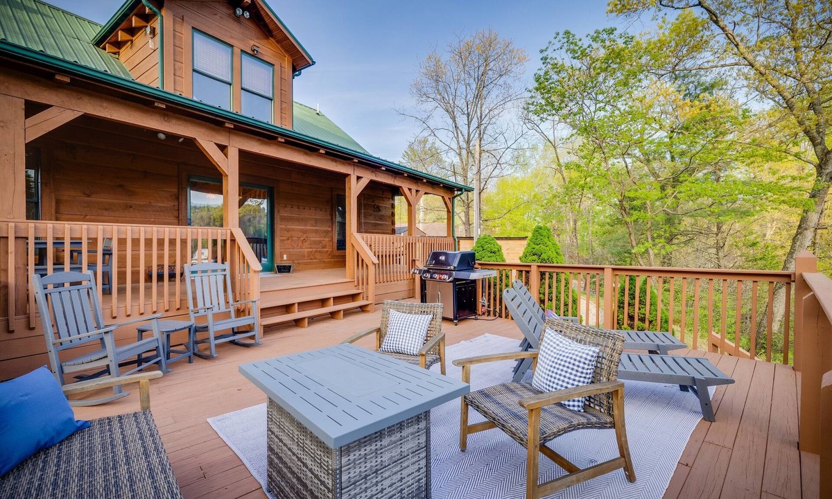 Butler Cabin | Canyon Dream - Watauga Lake Dock Firepit & Summer Fun Awaits