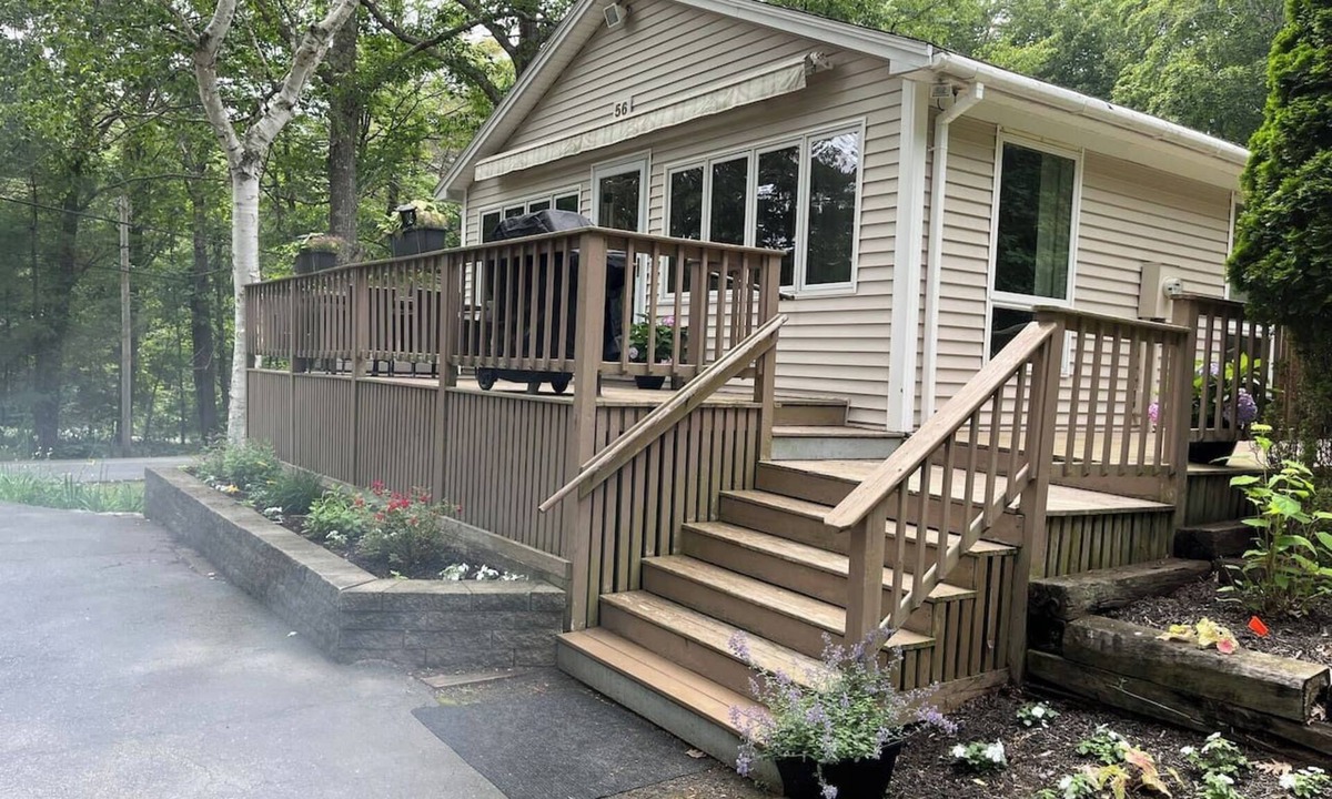 Ogunquit House | Capt. Thomas to Footbridge Beach