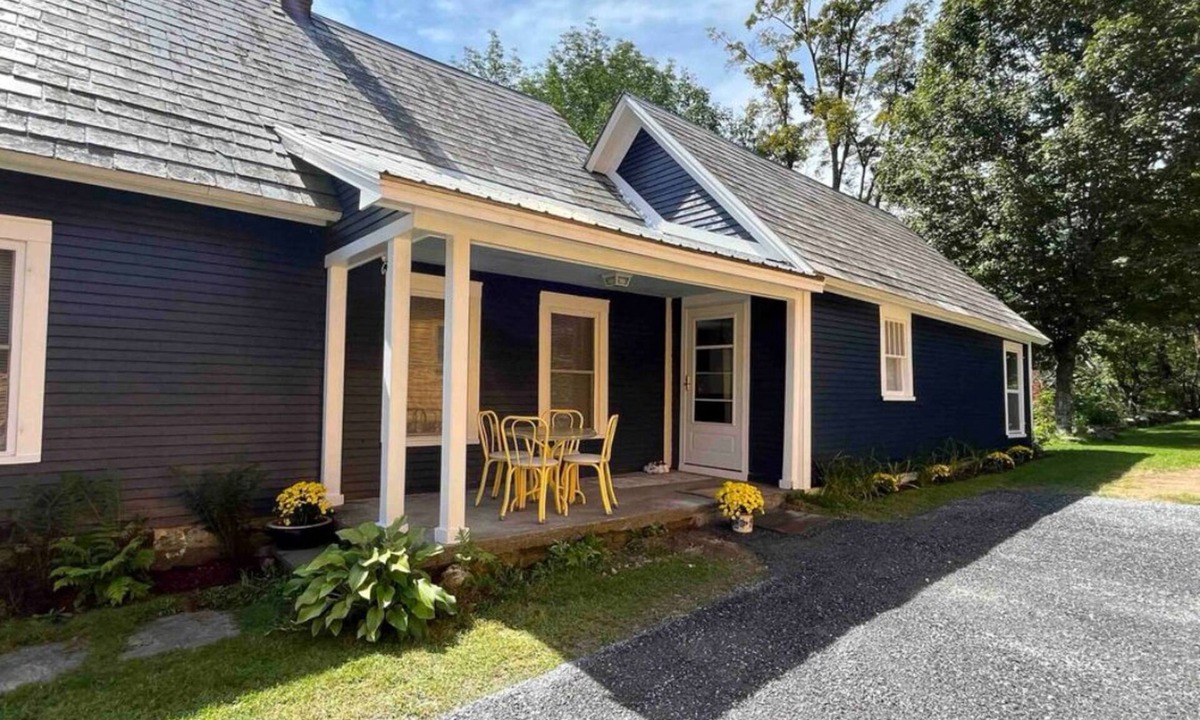 Reading House | Charming 3-bedroom house in Reading, VT
