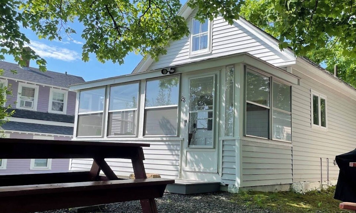 Ogunquit Cottage | Charming cottage in the heart of downtown Ogunquit
