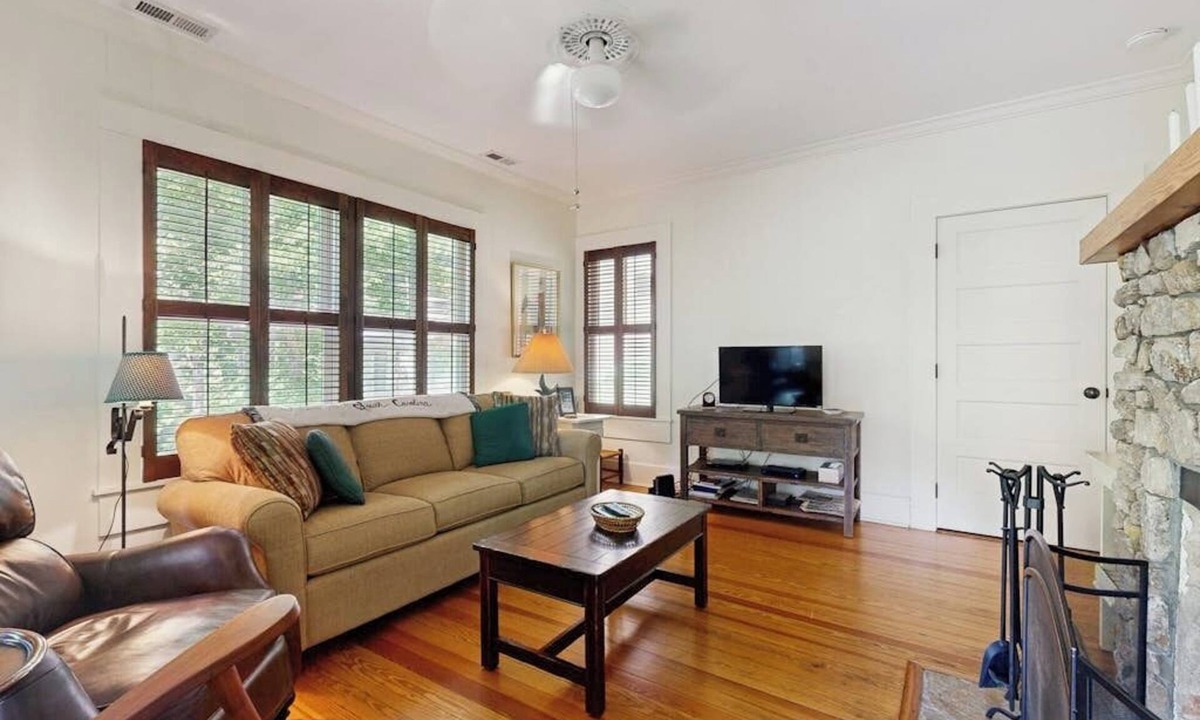 Montreat House | Charming house w/mountain views, fireplace, trail access, cable TV, w/d, AC