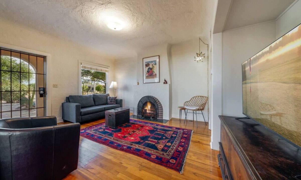 Sam Hughes House | Charming/Outdoor Dining/1 BR 1 BA/Sam Hughes
