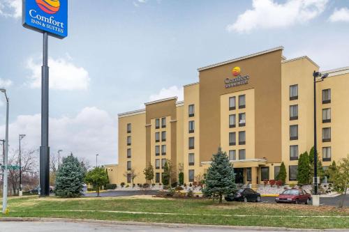 Lexington Hotel | Comfort Inn & Suites Lexington - Hamburg I-75