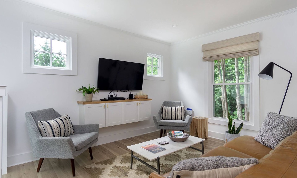 Asheville House | Cottontail Cottage | Pet-friendly, Fire Pit & 10 Min. to Downtown AVL!