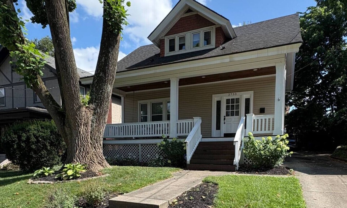 Oakley House | Cozy & Convenient Oakley Home | Cincinnati