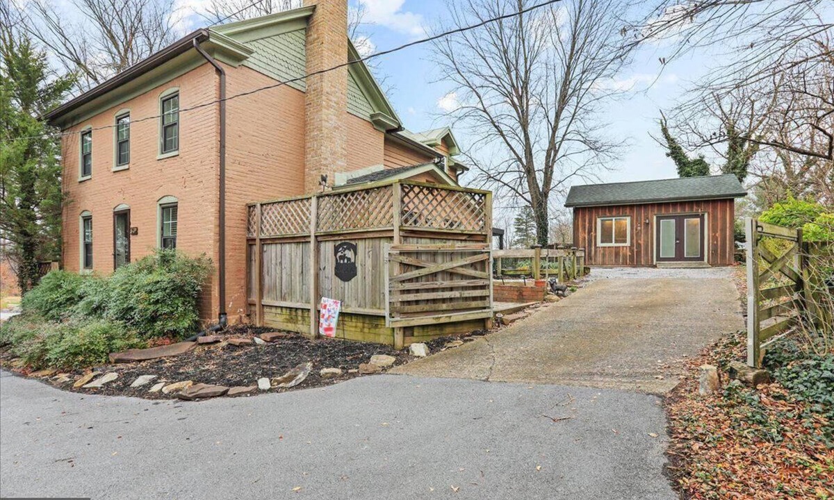 Shepherdstown House | Cozy house in walking distance to artistic & historic town; pet-friendly!