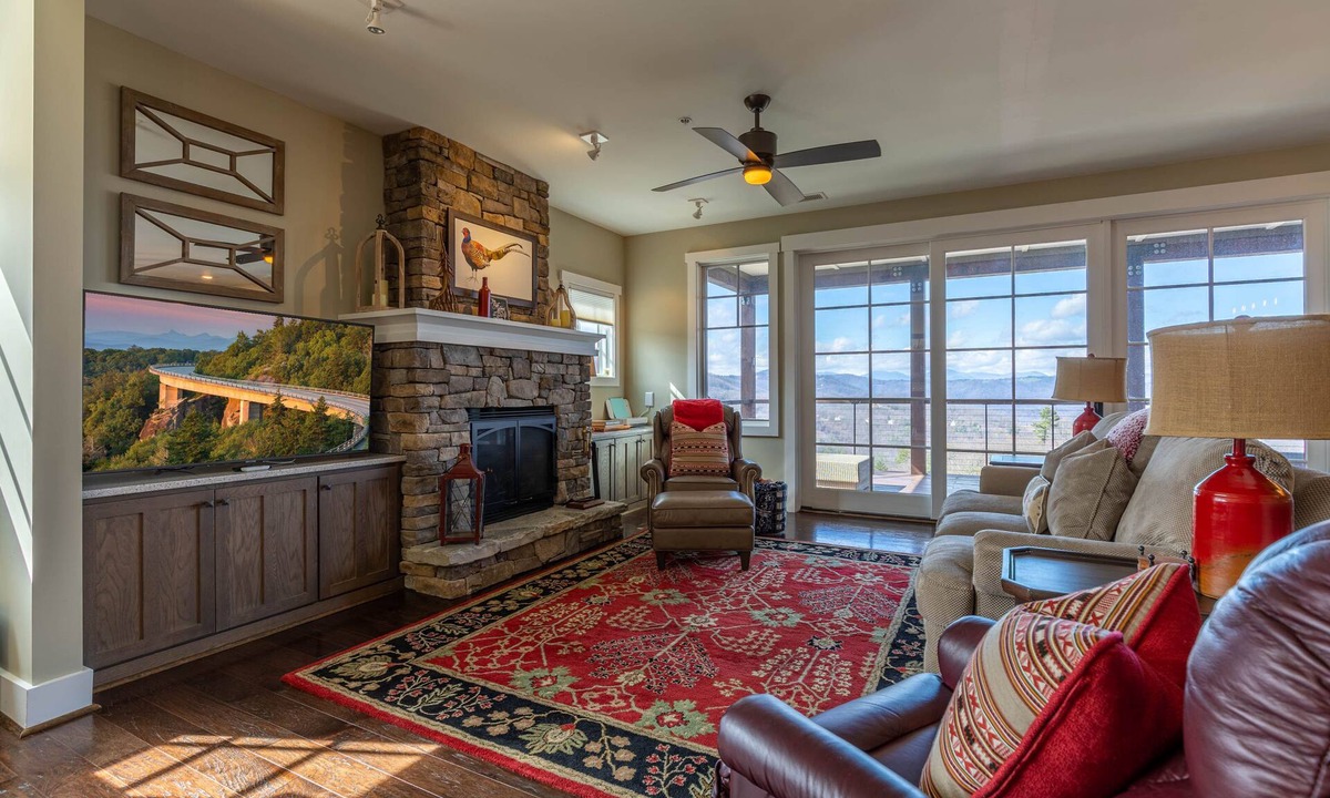 Lenoir Condo | Craig 201 Jurassic - Stunning views, fun community amenities!