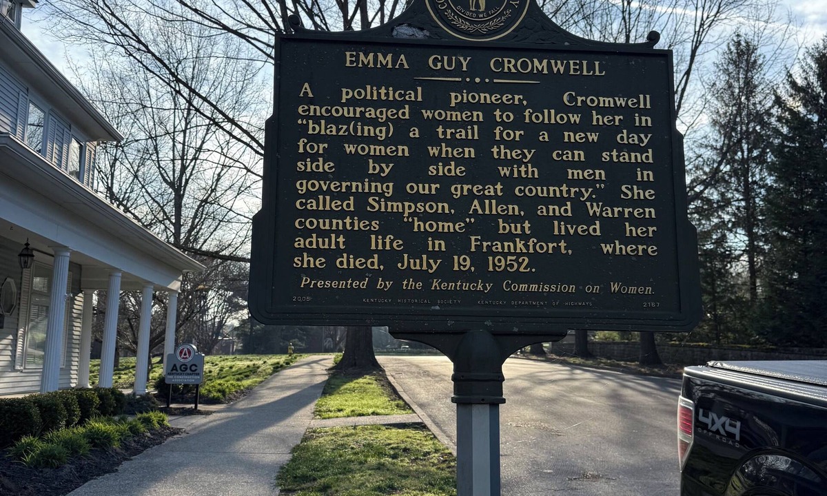 Frankfort House | Cromwell House- A historic, restored 4-bedroom home in beautiful South Frankfort