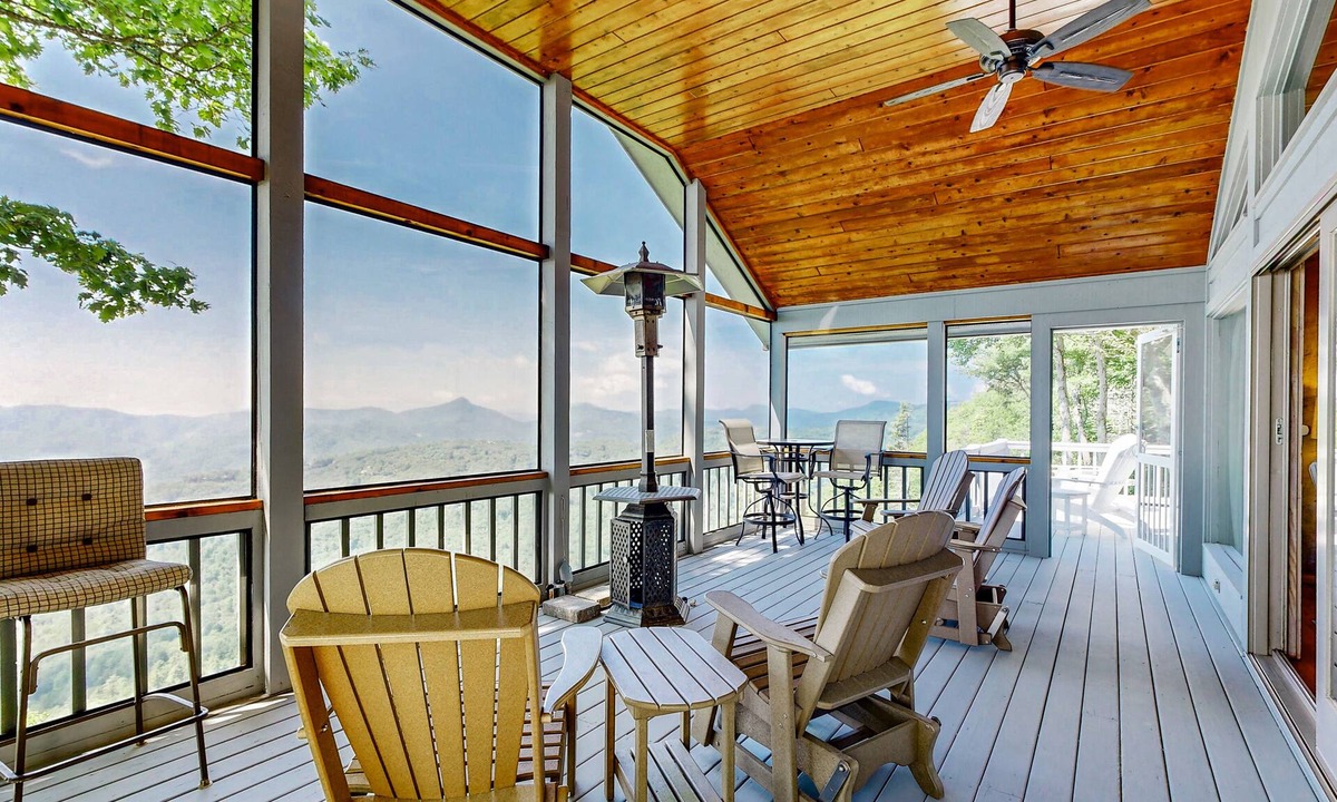 Sapphire Cottage | Darby Cottage: Panoramic Mtn Views, Screened Porch, Stunning Terrace