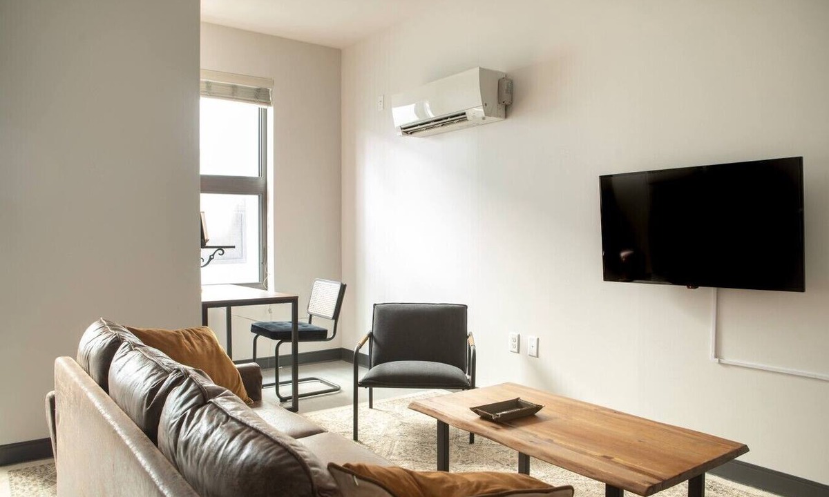 Westown Apartment | Deer District Studio Apt - One Block from Fiserv and Baird