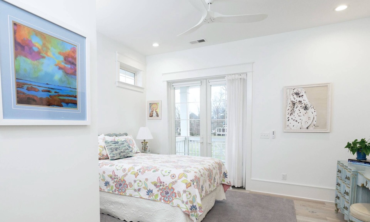 Georgetown House | East Suite-🕊️ at Bleubird Studio, Walk to Downtown