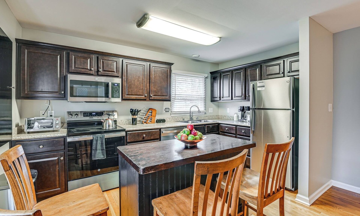 Midway House | Elkhorn Edge Rental: Horse Country, 10 Mi to KHP