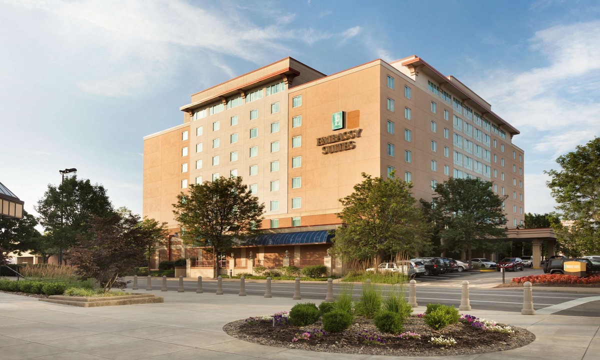 Charleston Hotel | Embassy Suites Charleston