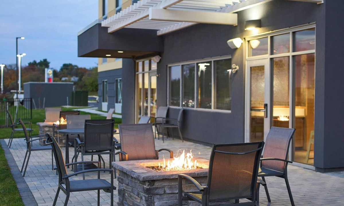 Hagerstown Hotel | Fairfield Inn & Suites by Marriott Hagerstown