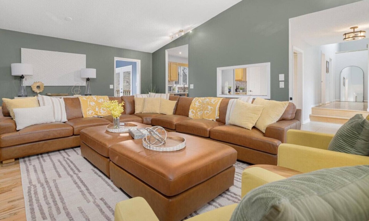 Kingsport House | Fam & pet friendly home in Kpt
