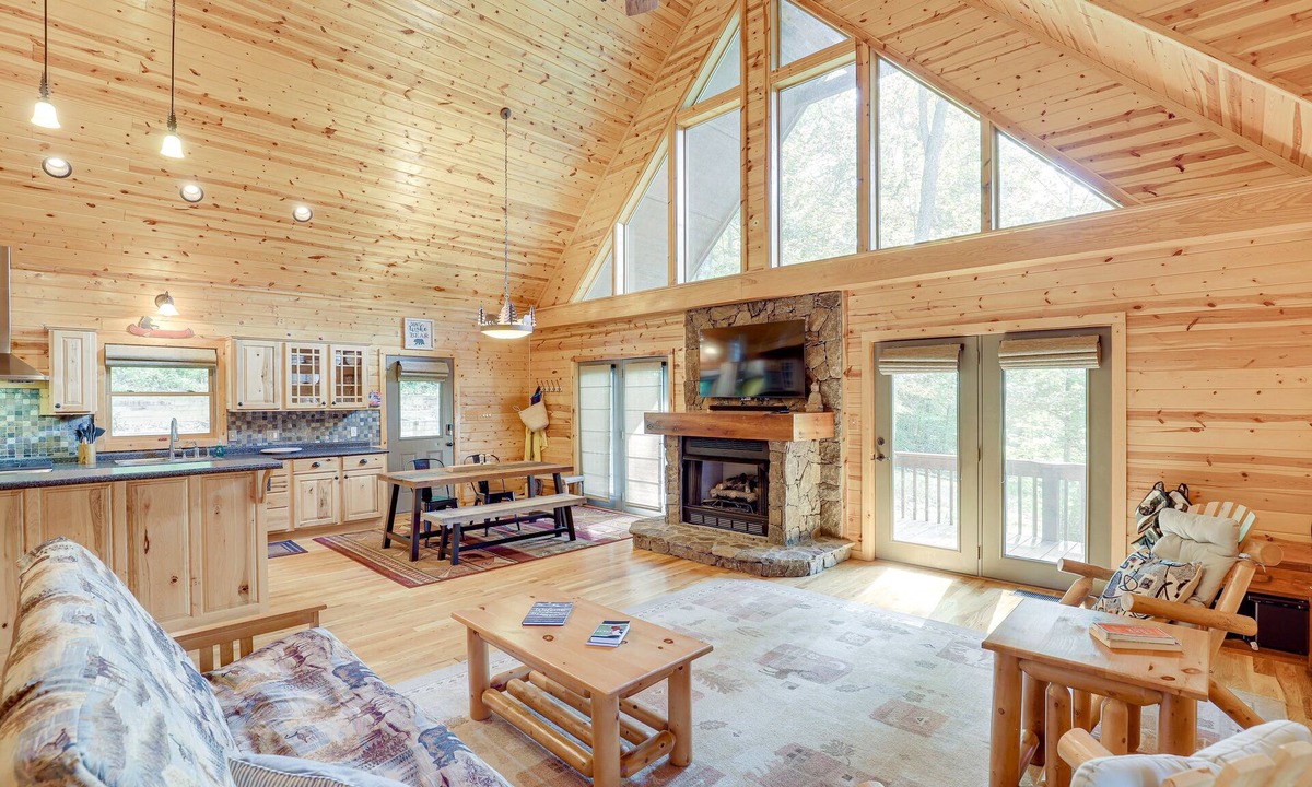 Burnsville Cabin | Fire Pit + Mtn Views: 4-Season Burnsville Escape