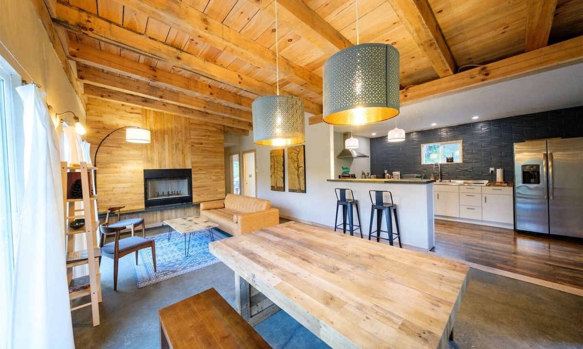Stanton Cabin | Four person getaway in the Heart of the RRG