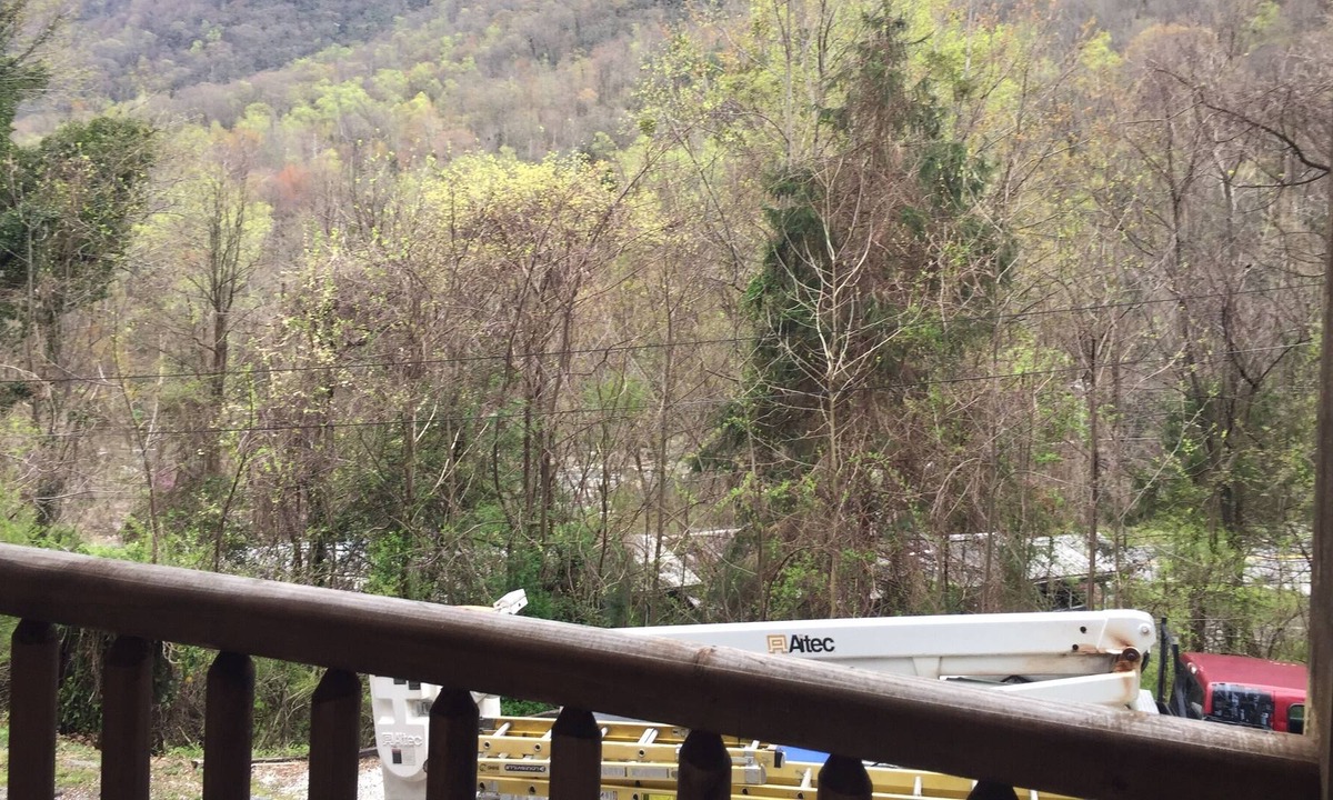 Chimney Rock Cabin | Front door neighbor of CHIMNEY ROCK-Top unit