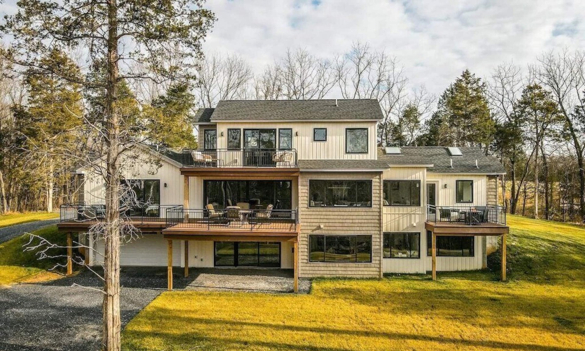 Front Royal House | Get your Forest therapy fix at the Forest Glade House!