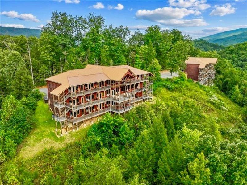 Pittman Center House | Greenbrier Estate