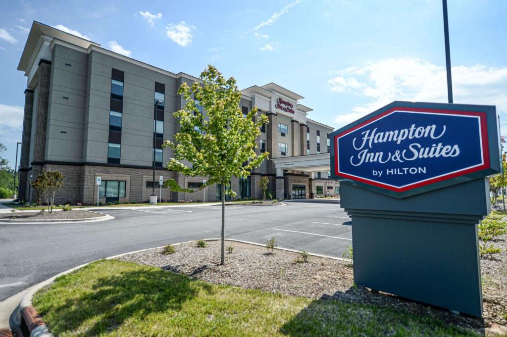 Lenoir Hotel | Hampton Inn & Suites Lenoir, NC