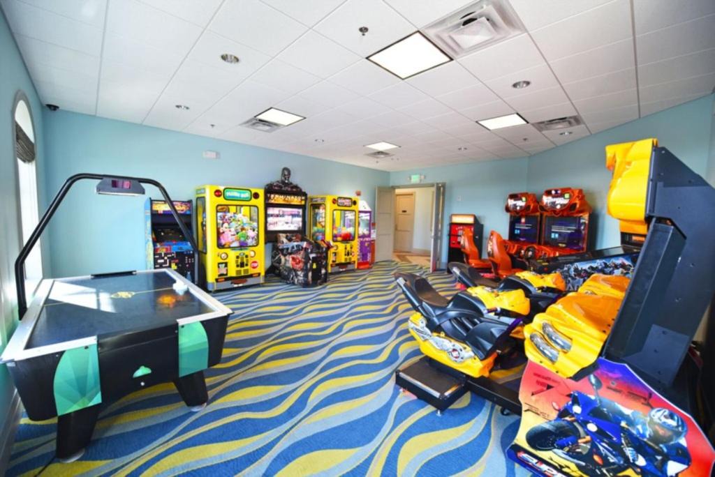 Davenport House | Happy Nemo Accommodates Large Groups with Ease!