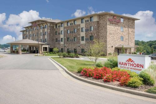Bridgeport Hotel | Hawthorn Suites by Wyndham Bridgeport