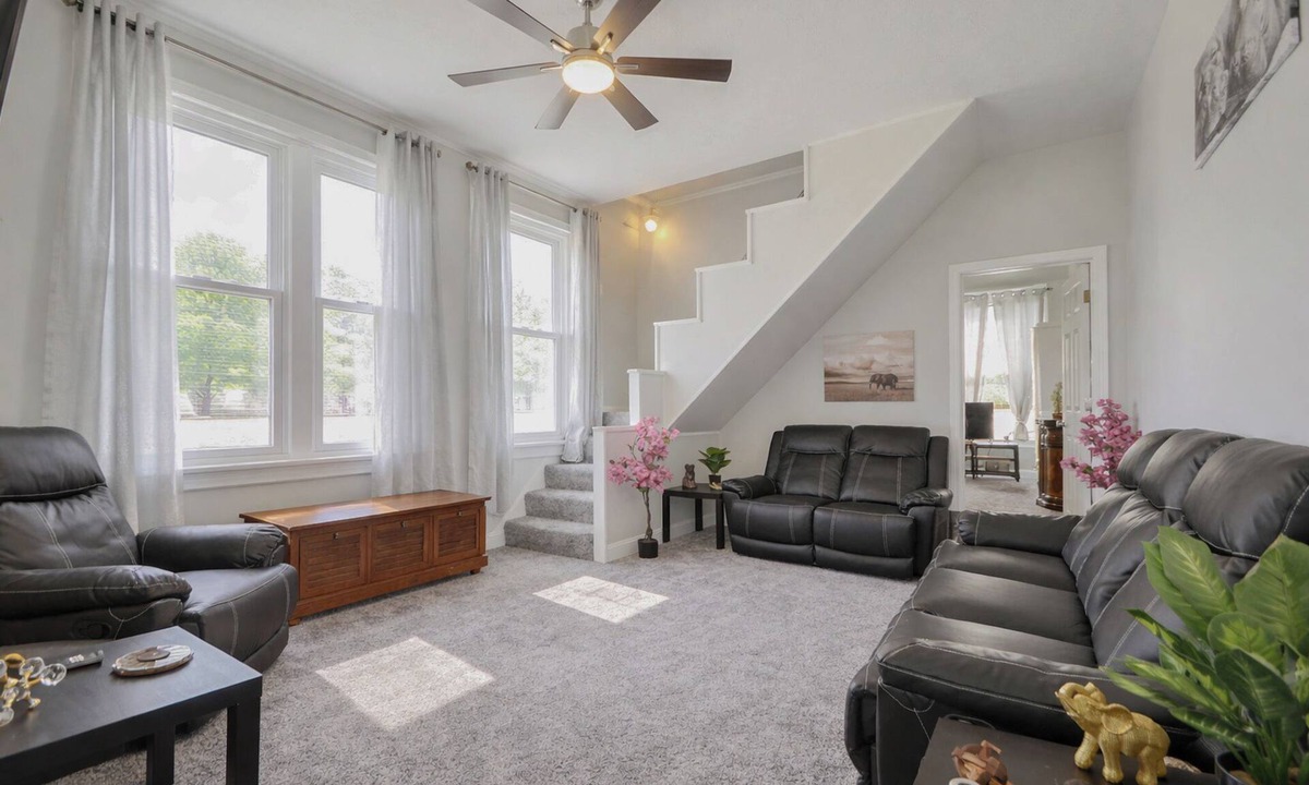 Park Hills House | Hidden Nature Haven - Stylish Comfort near Cincy