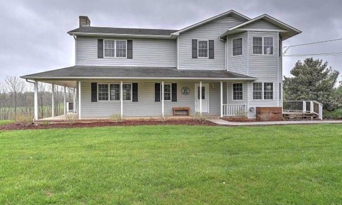 Jonesborough House | Hidden retreat in the middle of Johnson City