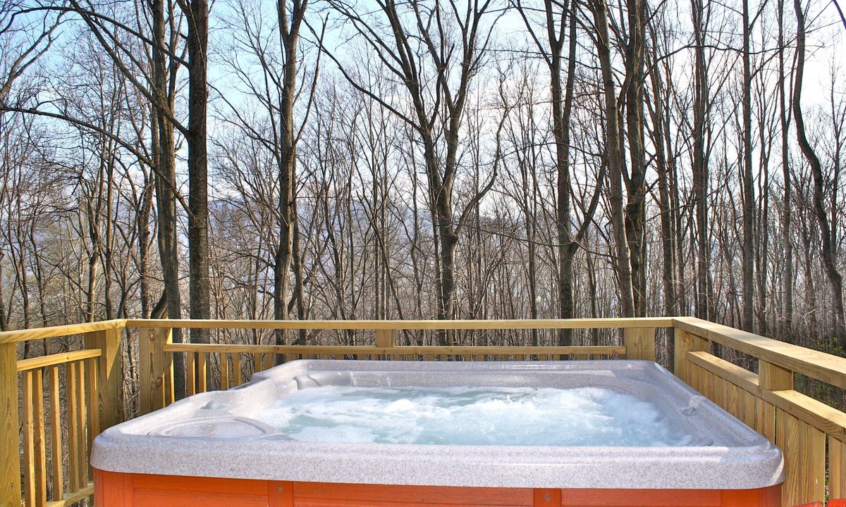 Swannanoa Cabin | Hip Little Cabin on the Hill with Hot Tub & Wi-Fi/Fantastic Location