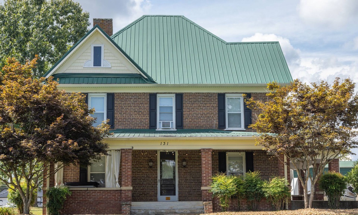 Boones Creek House | Historic 4 bedroom house with hot tub-great location
